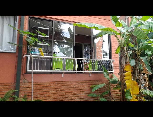 2 BEDROOM APARTMENT FOR SALE IN WHITE RIVER CENTRAL